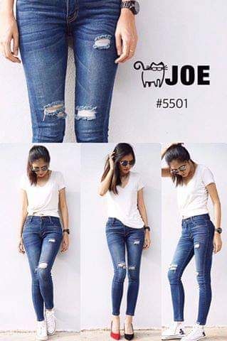 เดฟยีนส์สีฟอกเข้ม สะกิดขาด