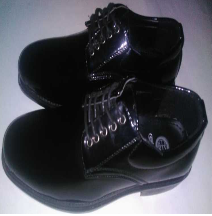 PE96-รองเท้าหนังแก้วผูกเชือกคัชชู ผู้ชาย ใส่ทำงาน ใส่่เรียน สีดำ