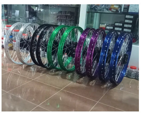 FU34-ชุดวงล้อ ขอบ17 ซี่ลวดพร้อมดุมดำ ชุดล้อสำหเวฟ110i CZI/WAVE125i (ปลาวาฬ) วงล้อ140x17 ลูกปืน+บู๊ทกลางดุม พร้อมไส่ พร้อมใช้งาน อะไหล่แต่งรถมอเตอร์ไซค์