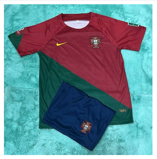 Z67-ชุดบอล ทีมชาติโปรตุเกส ชุดยาวกับชุดเยือน มีเบอร์กับชื่อ ปี2022/23 แขนสั้น เสื้อพร้อมกางเกง มีครบไซส์ ใหม่ล่าสุด