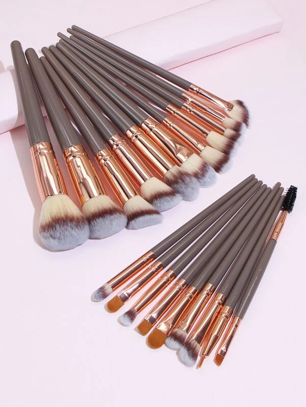 เซ็ตแปรงแต่งหน้า 20 ชิ้น e-65