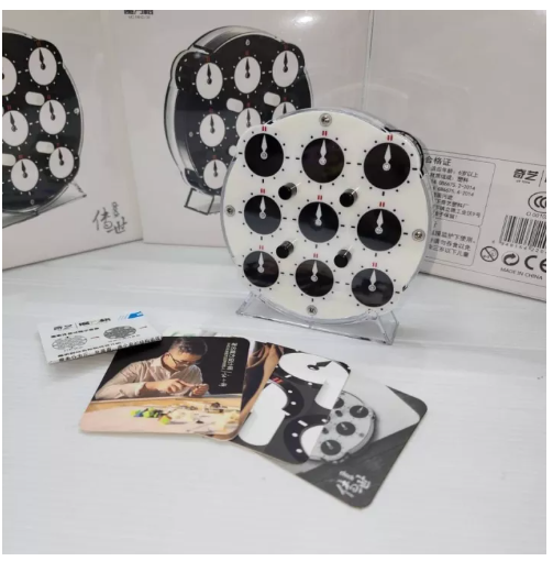 ONE66-รูบิคนาฬิกา QIYI QY CLOCK CUBE ปรากฏการณ์เหนือกาลเวลา หน้า หลัง ขาว - ดำ ของแท้