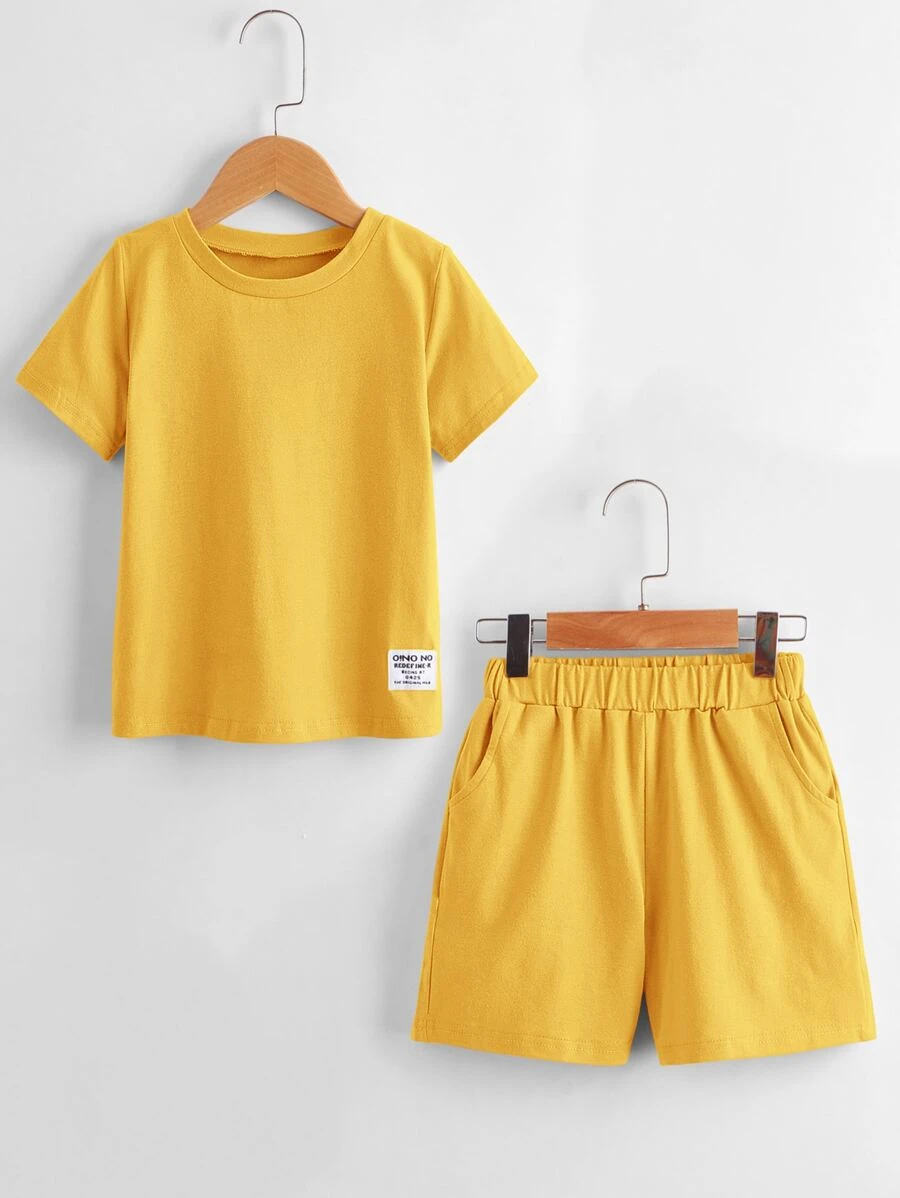 เด็กผู้ชาย เสื้อยืด แพทช์ ตัวอักษร พร้อม กางเกงขาสั้น b-48