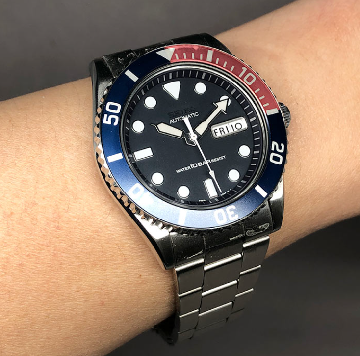 S74-SEIKO Vintage 1996 diver watch รหัส 7s26-0040 ใส่ได้ทั้งชาย และหญิง size 40 mm หน้าปัดดำ ประดับหลักเ