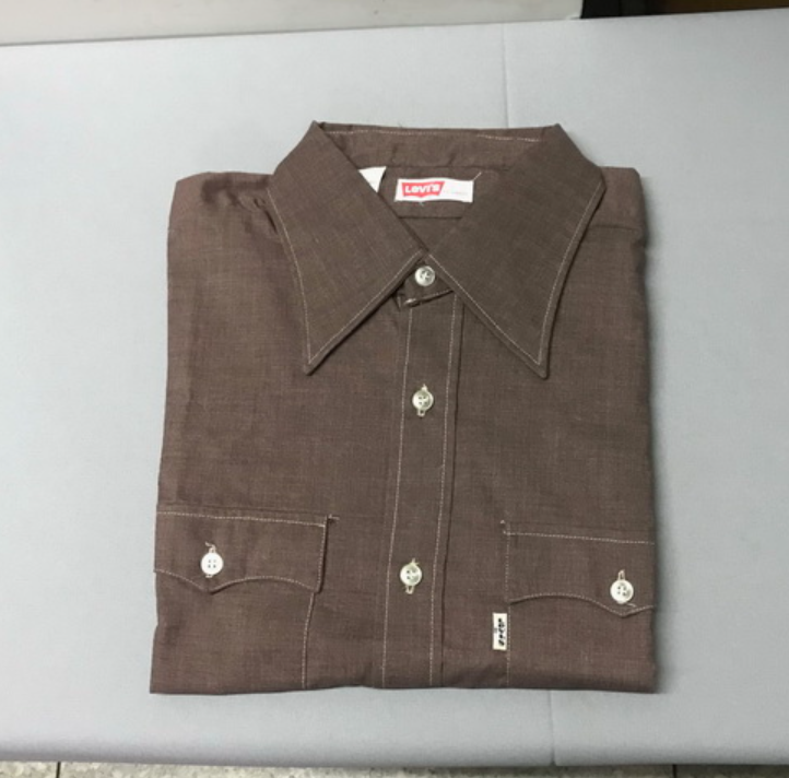 MAN38-Levi's แชมเบ้ สีน้ำตาล ไซส XL