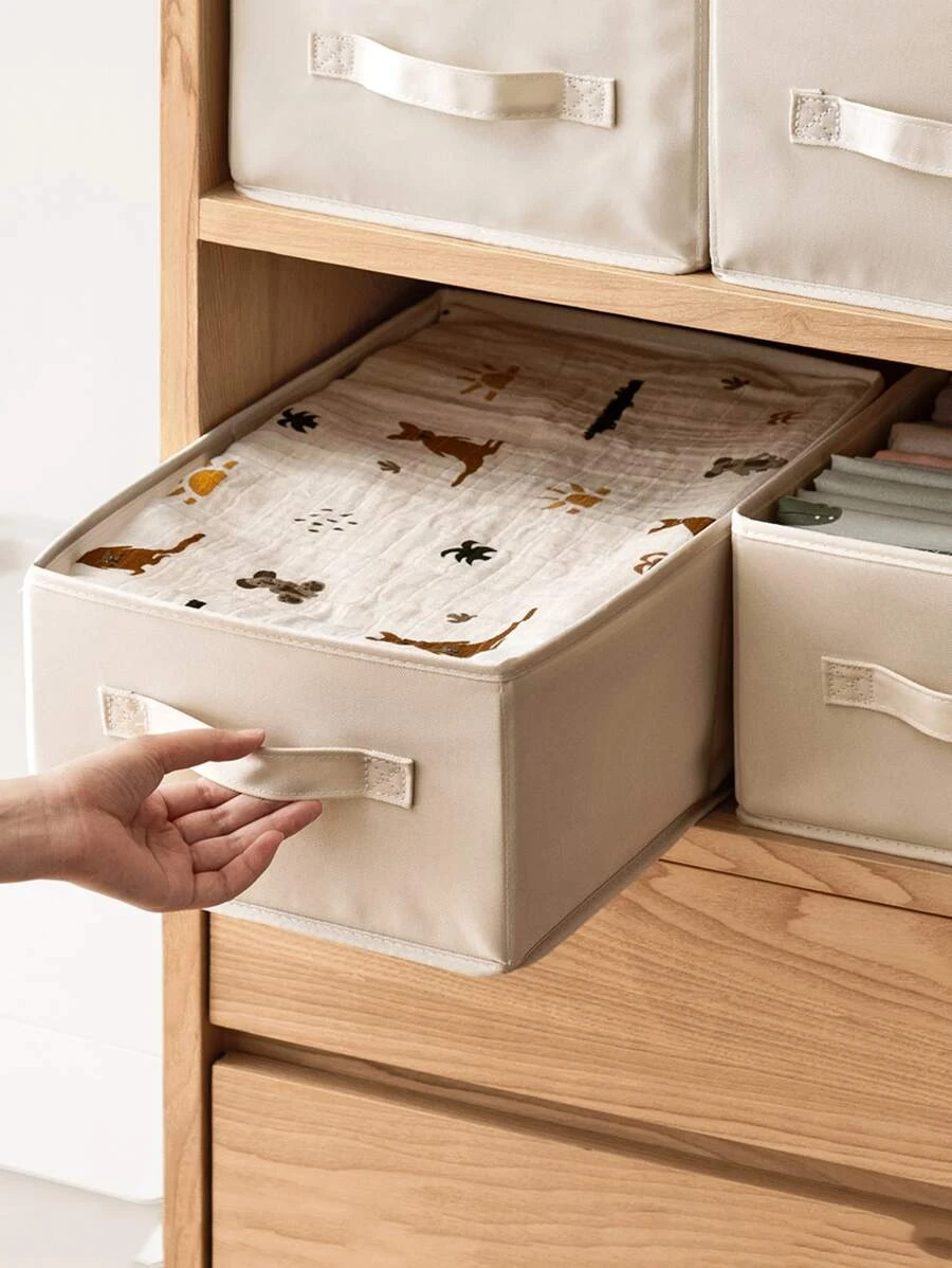 กล่องเก็บเสื้อผ้า สีพื้น 1 ชิ้น  gg-78