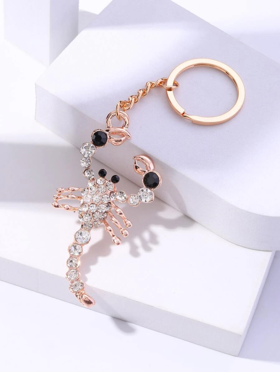 พวงกุญแจ พลอยเทียม แมงป่อง จี้  k-45