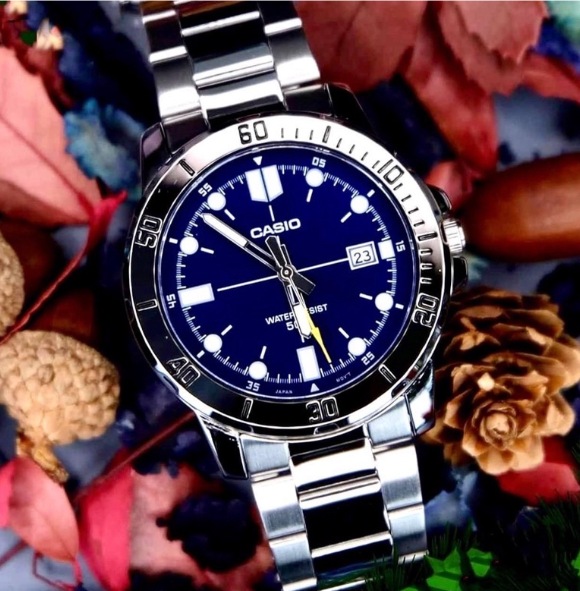 EW59-นาฬิกาผู้ชาย คาชิโอ สายสเเตนเลส มีวันทีใช้งานได้จิง รุ่นใหม่ มี4สี ราคาประหยัด
